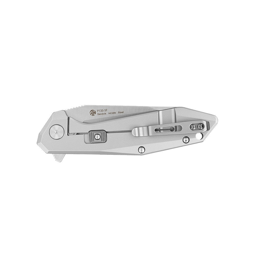 Navaja Ruike P135-SF